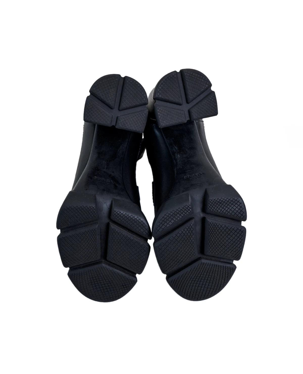 Botines Vitello Montana color negro