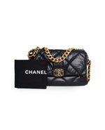 Bolsa Chanel 19 grande de piel acolchada negra