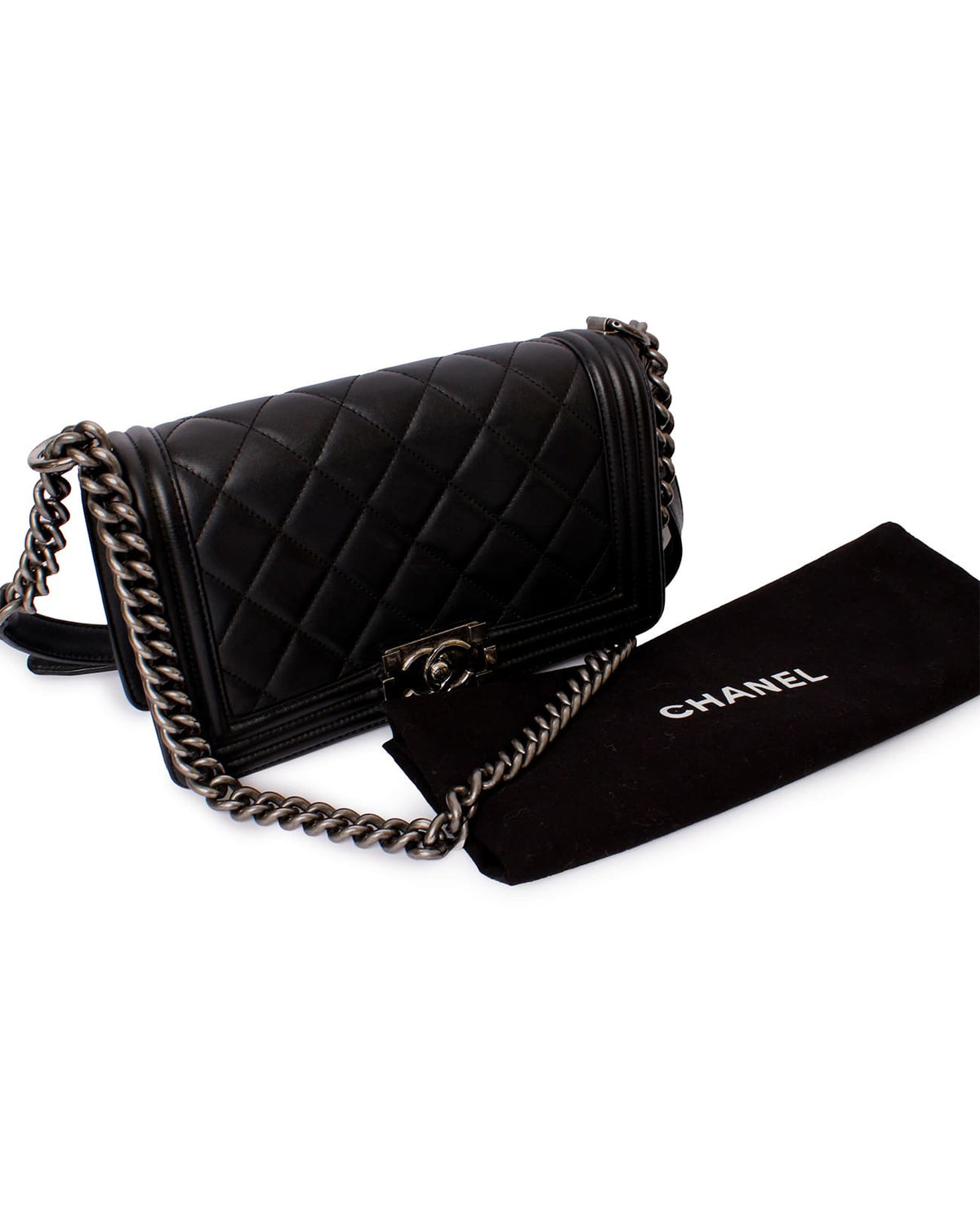 Bolsa Chanel Boy mediana de piel acolchada negra