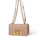 Bolso DIOR Caro Mediano color arena